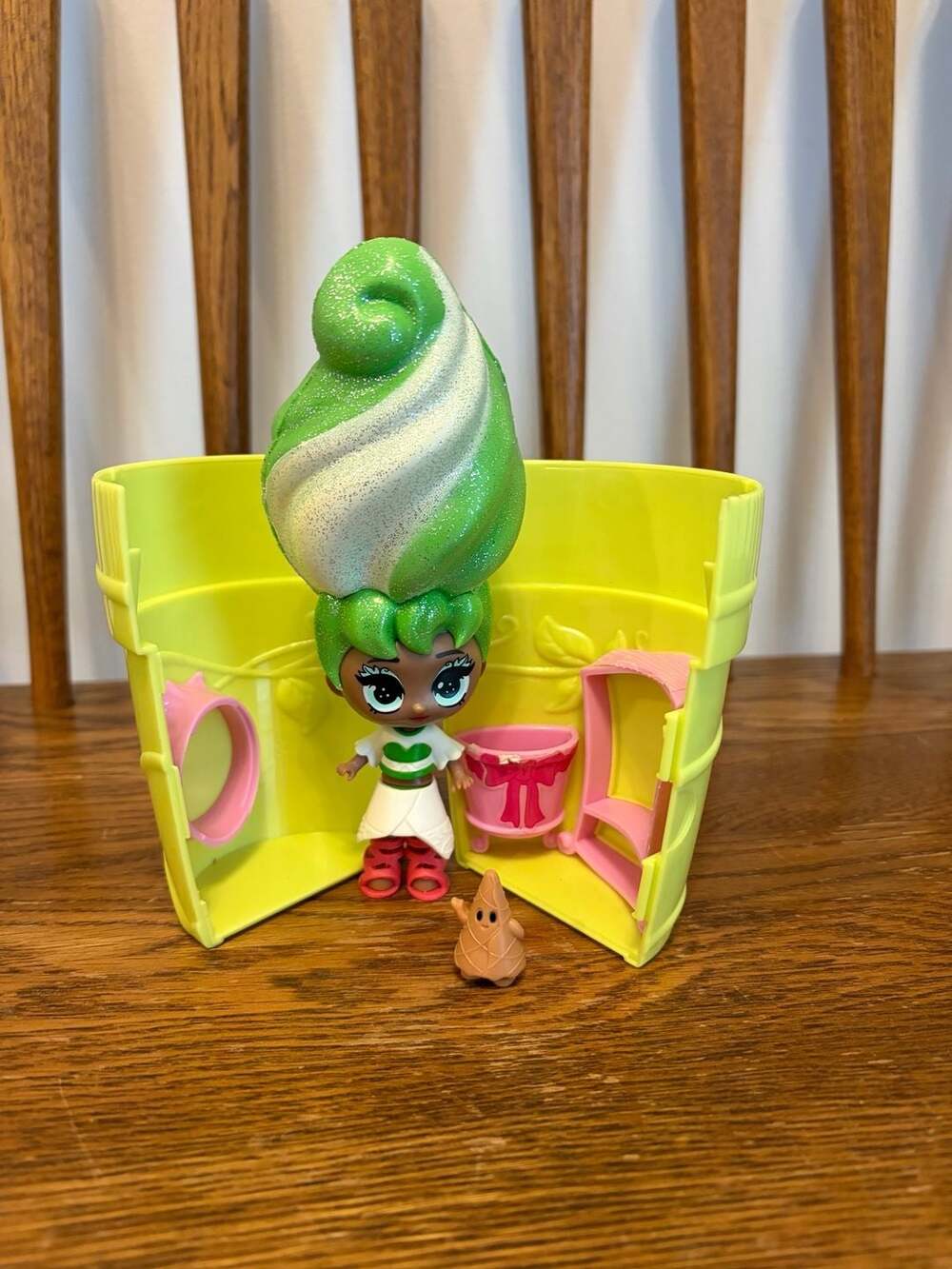 Blume Secret Surprise Garden Doll Mint Green Swirl Ice Cream Hair with Pot